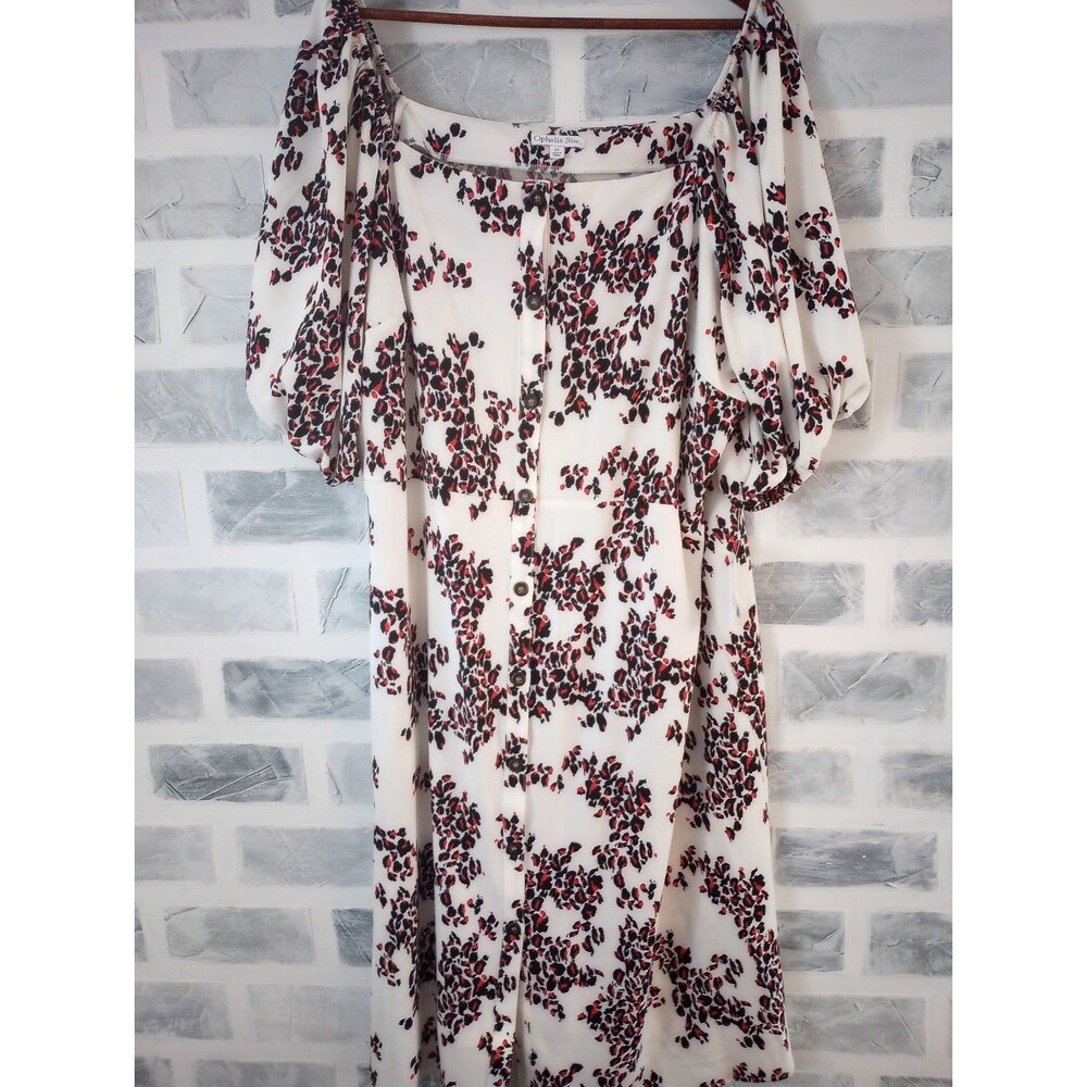 New Women's Ophelia Rose Dress Size 2xl Button up. Square neckline